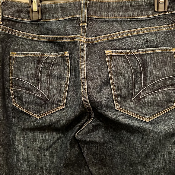 Straight leg Victoria’s Secret Jean - Picture 4 of 5